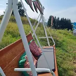 Im Igluzelt Im Privatgarten Mit Warmer Lutzmatratze Und Komfort Main-kinzig *