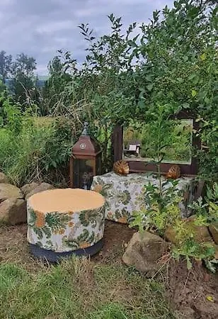 Im Igluzelt Im Privatgarten Mit Komfort Main-kinzig Kemping