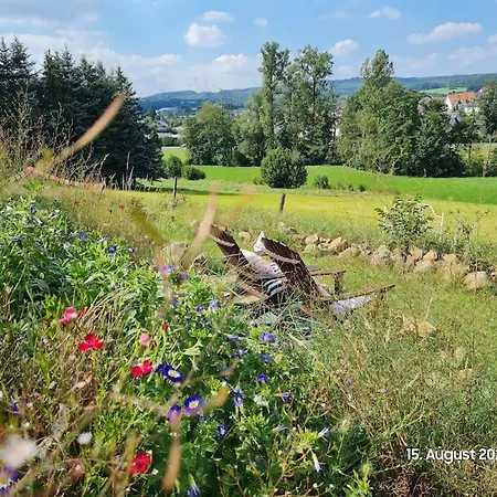 Im Igluzelt Im Privatgarten Mit Komfort Main-kinzig Kemping