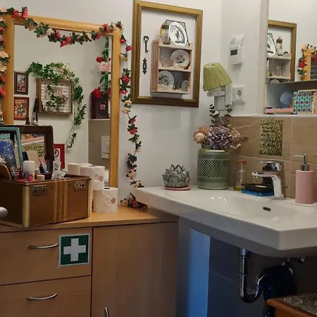 Im Igluzelt Im Privatgarten Mit Komfort Main-kinzig Campsite *