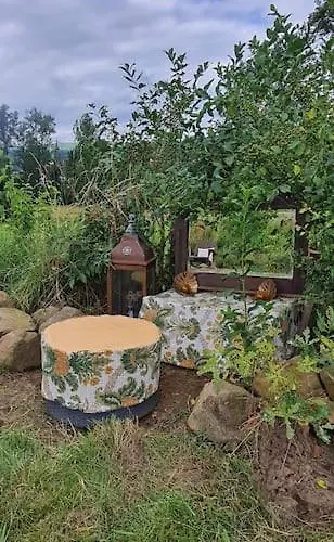 Im Igluzelt Im Privatgarten Mit Komfort Main-kinzig Campingplatz